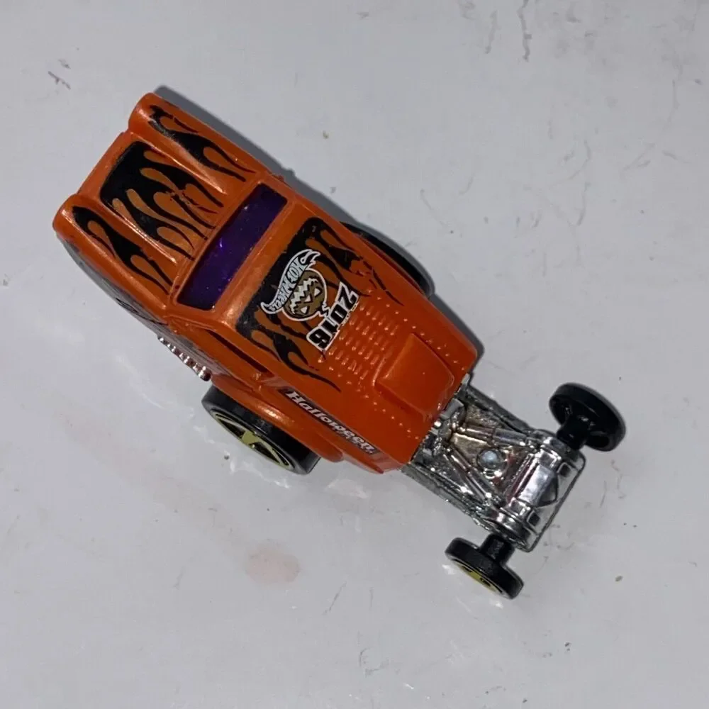 Hot Wheels Poppa Wheelie 1/5 Diecast Van 5/365 Holiday Racers 2013 Halloween